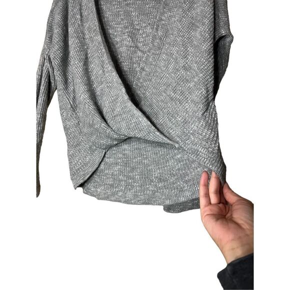 Express Women’s Deep Cut Gray Long Sleeve Top Size XS - Picture 4 of 8